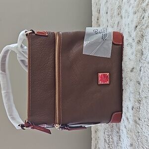 NWT Dooney & Bourke Pebble Large Crossbody Bag, Bark
